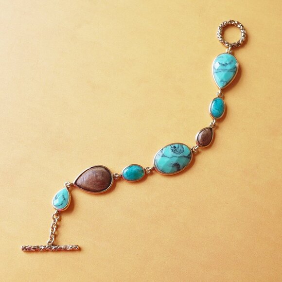 Vintage 1990s Faux Turquoise & Wood Link Bracelet with Toggle Clasp - Picture 2 of 4